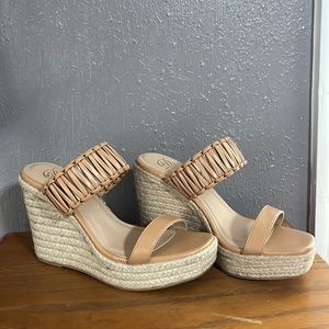 Nude Wedges
